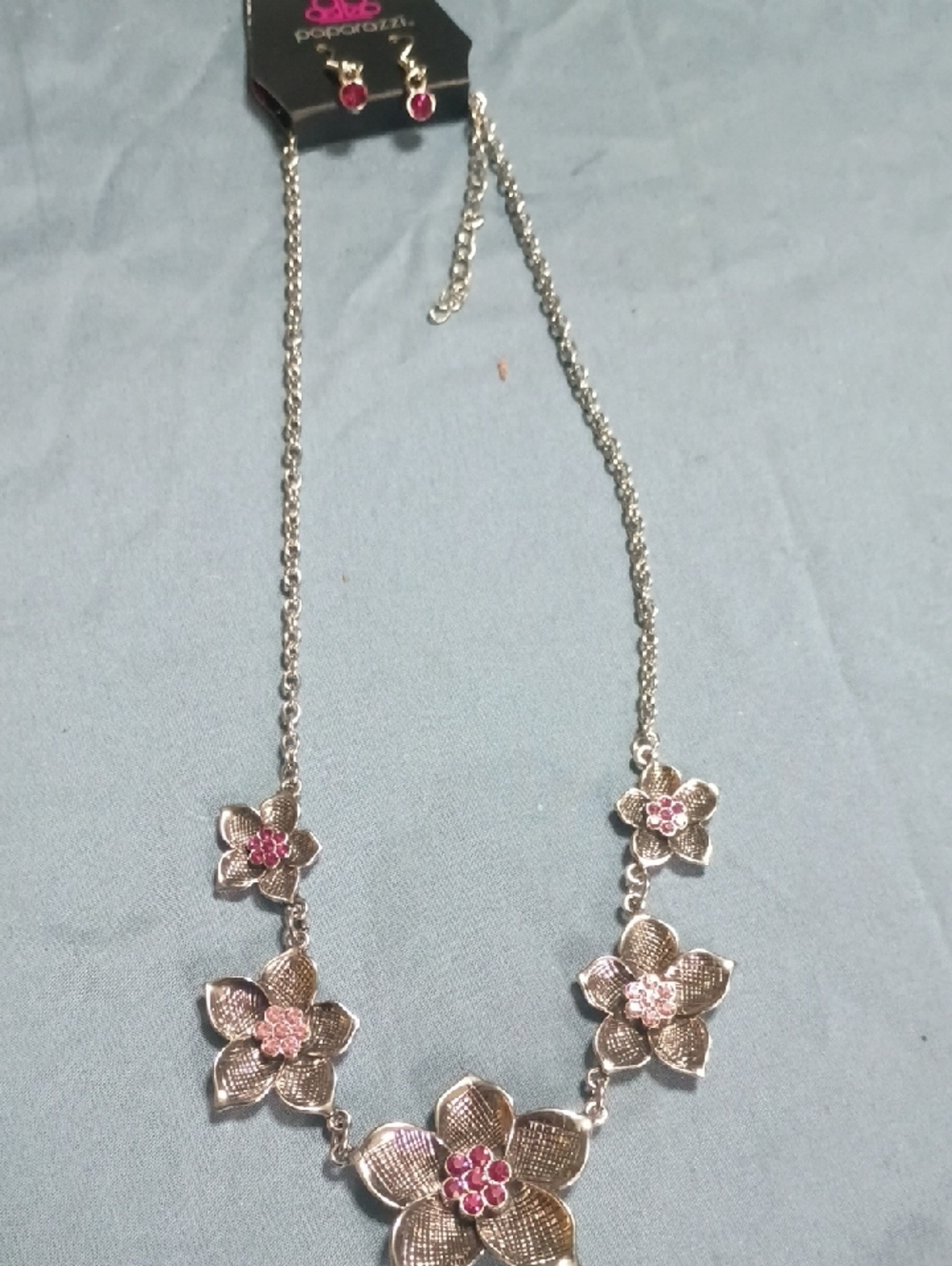 paparazzi Silver Floral Necklace with Pink Centers